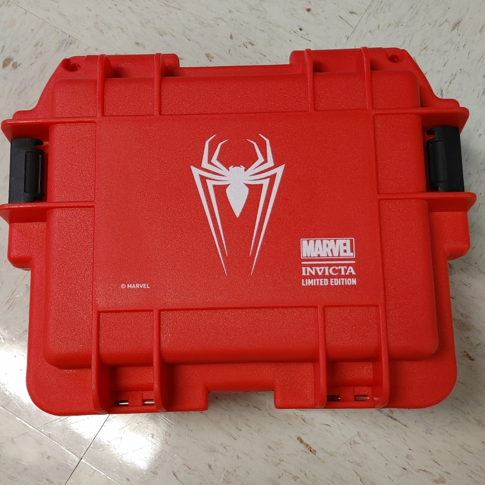 Invicta Marvel 3-Slot Dive Watch Case
